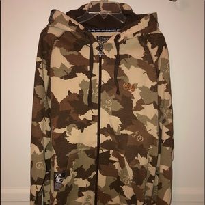 Brand New L-R-G hooded sweatshirt with zipper